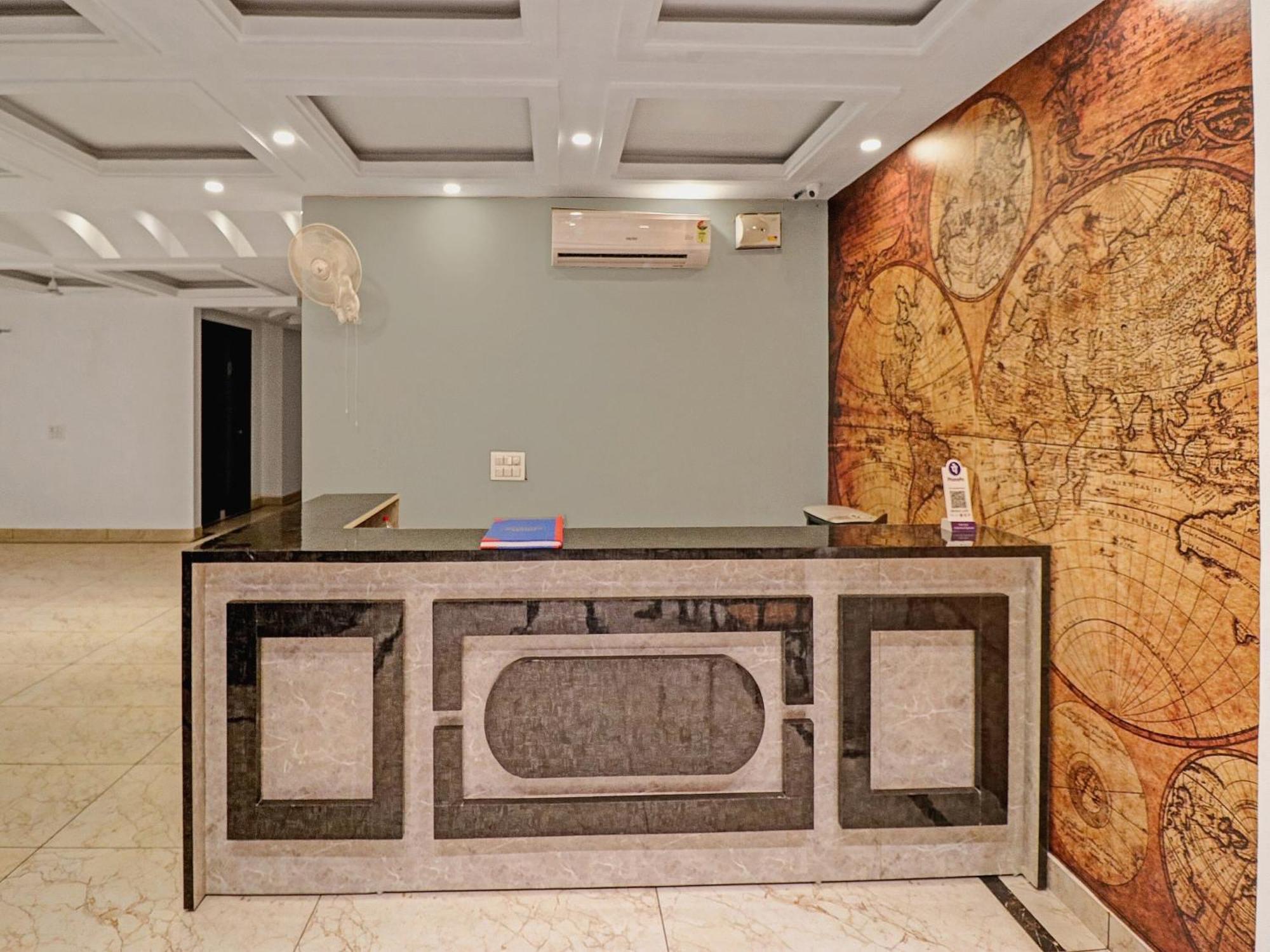Townhouse Tark Inn New Delhi Exterior photo